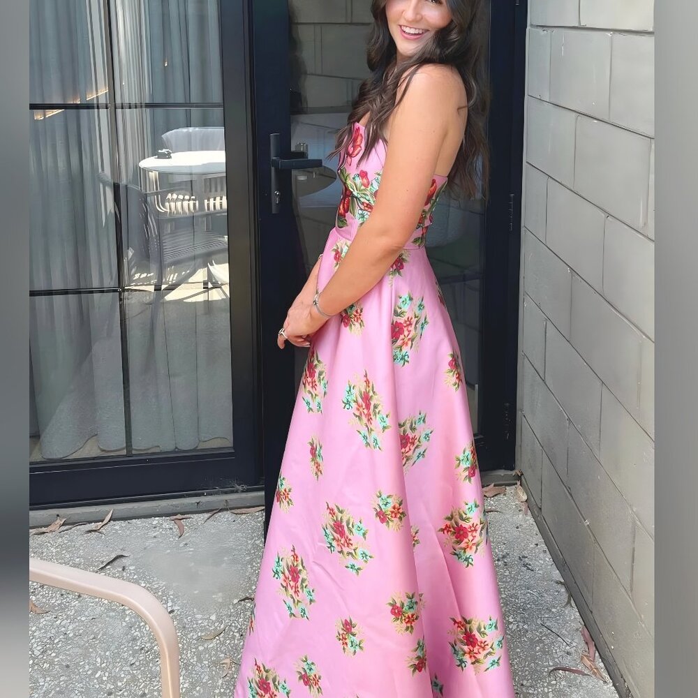 ASTON STUDIO Audrey Dress in Salmon Bouquet